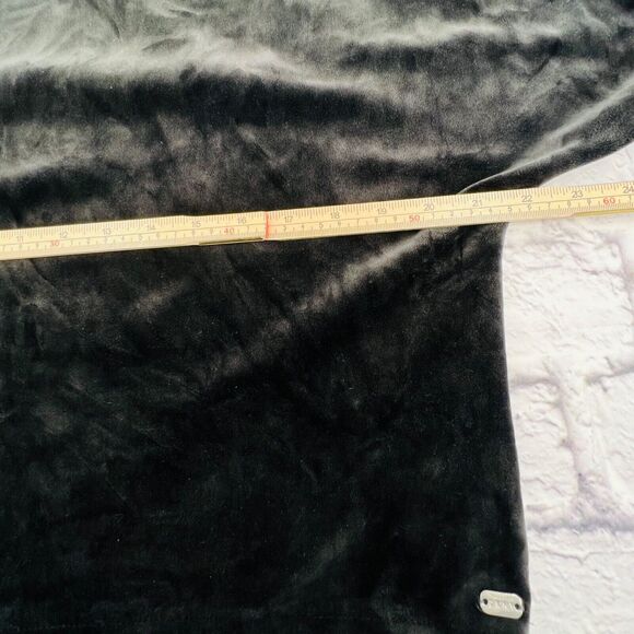 DKNY Sport Top Small Black Velvet Crewneck Cropped Pullover 3/4 Wide Sleeve - Picture 7 of 9